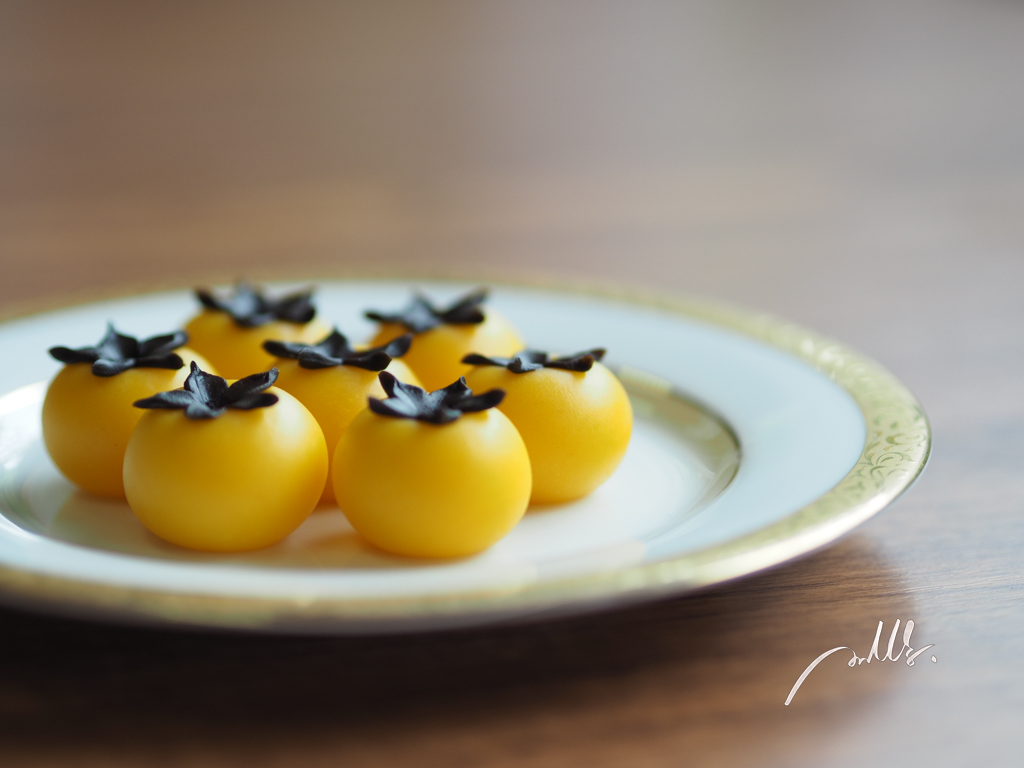 ขนม เสน่ห์จันทร์ นิทานแห่งความรักใต้ต้นจันทน์